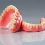 Zobna proteza za učinkovito nadomeščanje zob